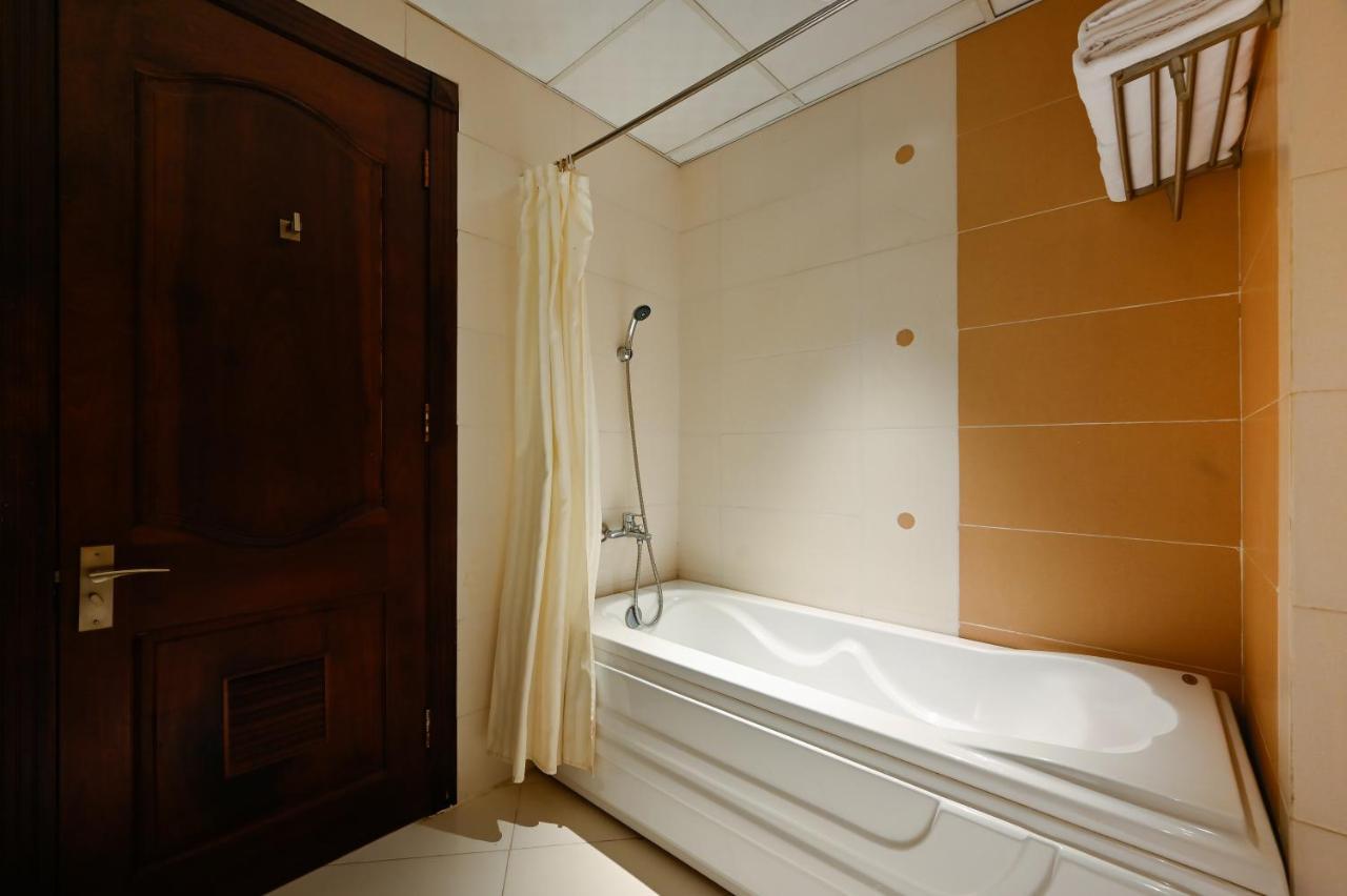 Hotel Cherry Hotel- Near Opera House Ho-Chi-Minh-Stadt