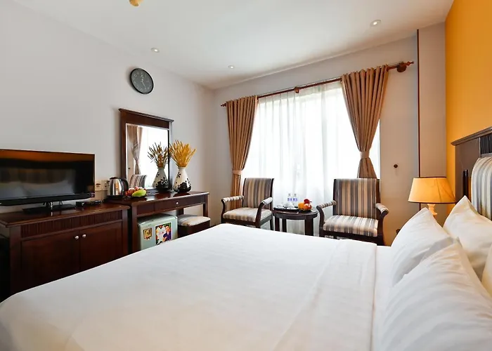 Cherry Central Hotel- Near Opera House